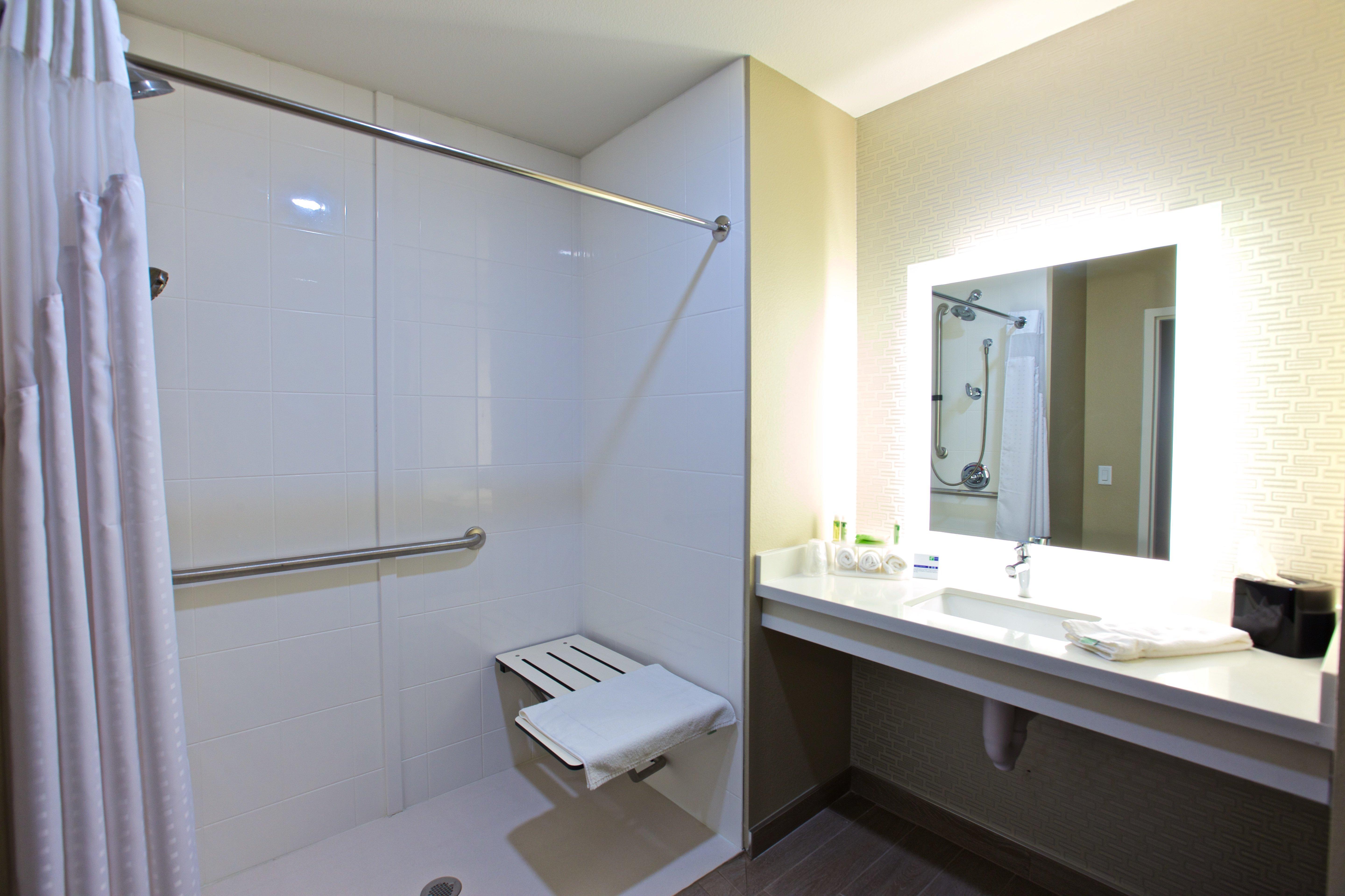 Holiday Inn Express Fargo Sw I94 Medical Center, An Ihg Hotel Екстер'єр фото