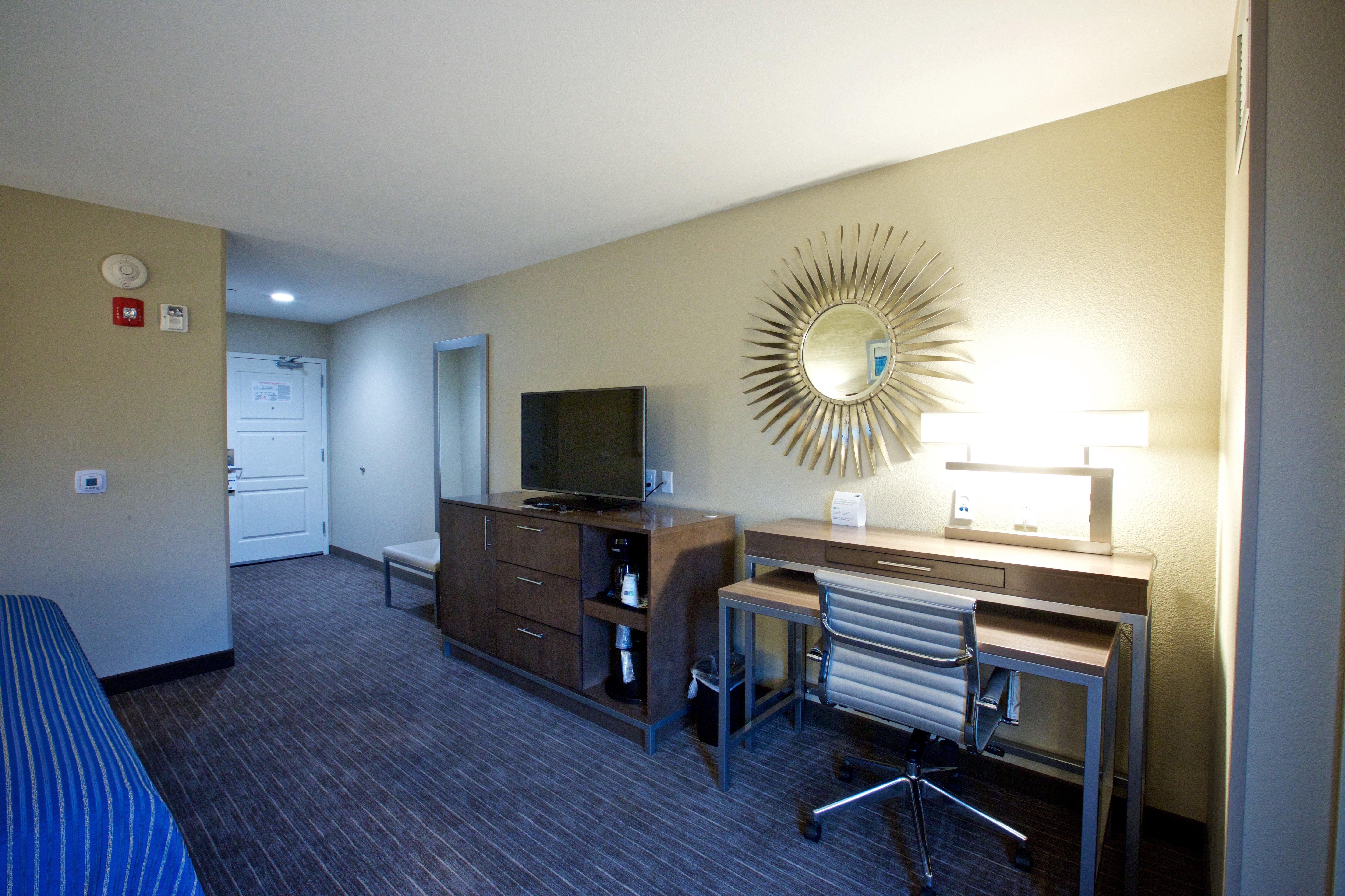 Holiday Inn Express Fargo Sw I94 Medical Center, An Ihg Hotel Екстер'єр фото