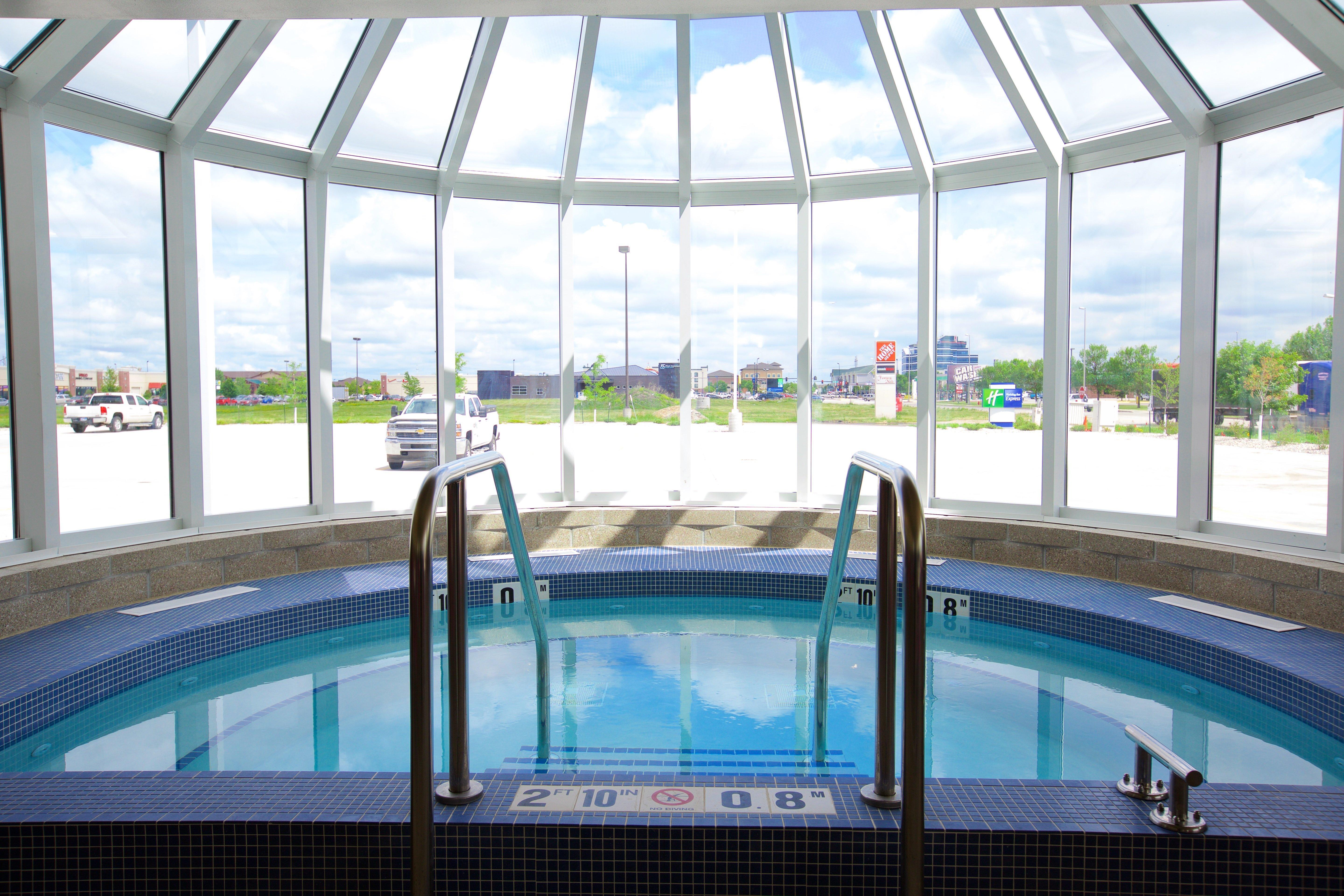Holiday Inn Express Fargo Sw I94 Medical Center, An Ihg Hotel Екстер'єр фото